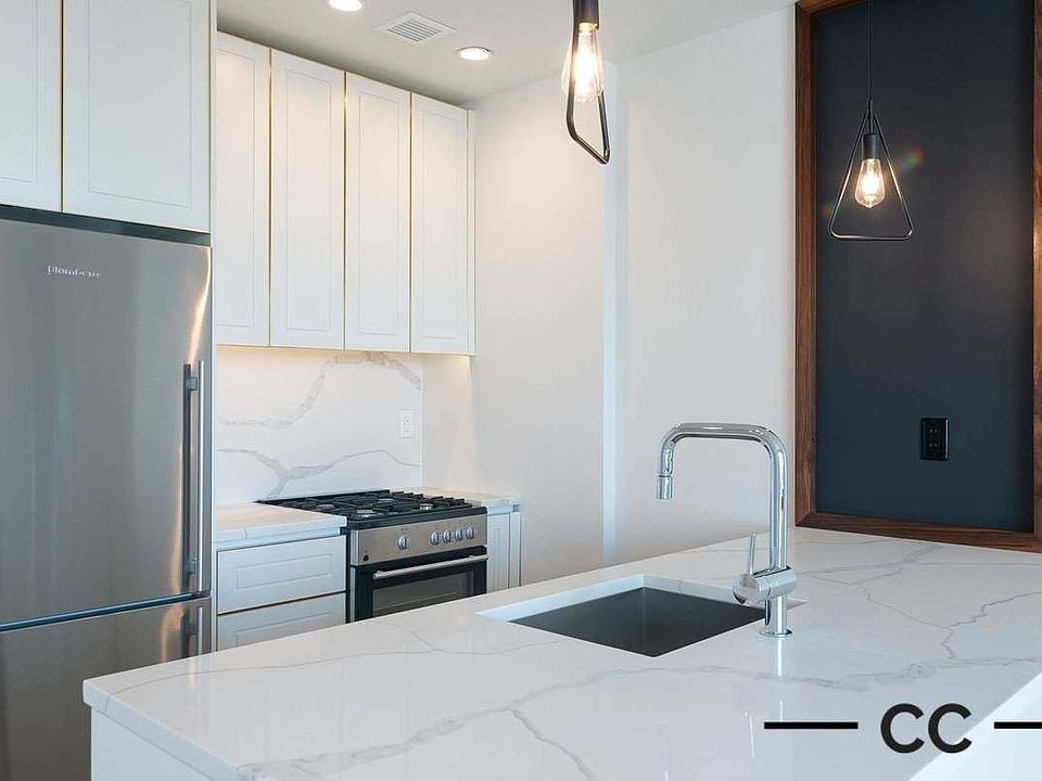 1st image of 571 4th Ave #1005