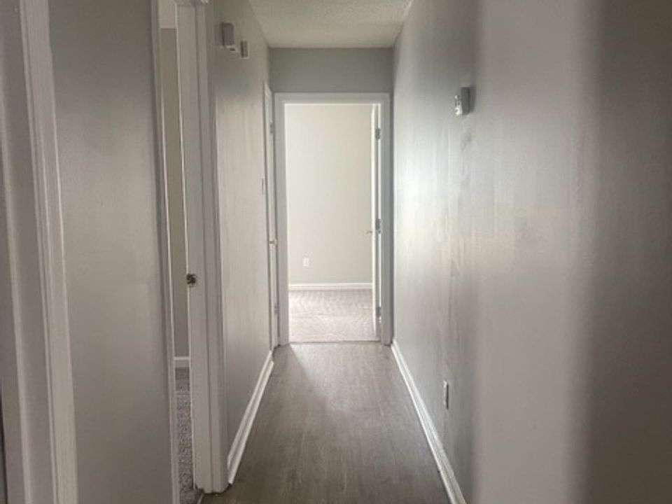 1st image of 1909 Elkhorn Ln #A