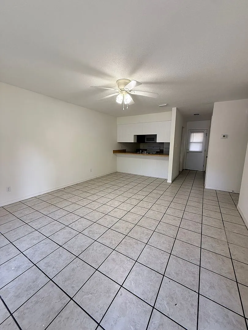 New Listing! — Photo 2
