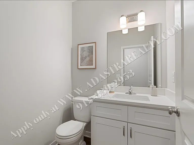1089 N Findley St — Photo 11