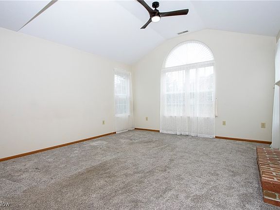 5th image of 4414 Hunters Chase Ln