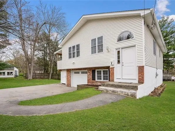 8 Morse St, Poughkeepsie, NY 12601