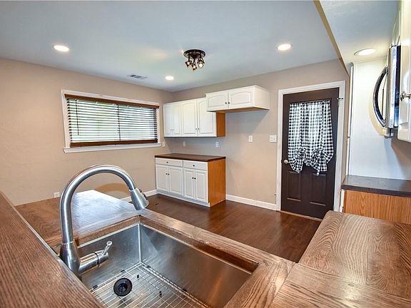 4th image of 593 Cedardale Dr