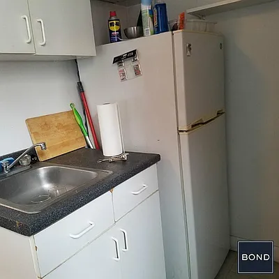 Rented by Bond New York | media 17