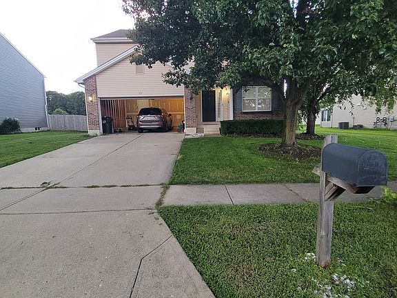 3rd image of 335 Thompson Dr