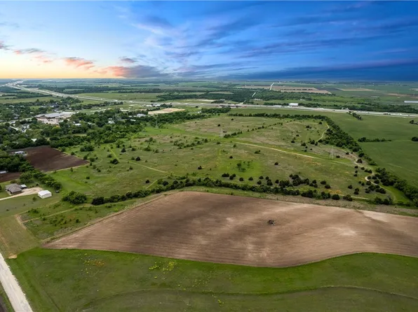 Hcr #3102, Abbott, TX 76621