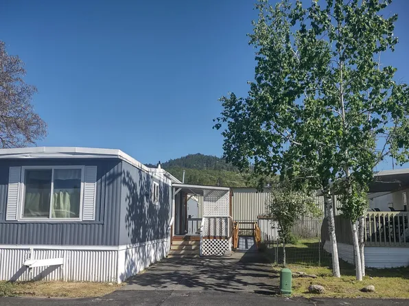 2325 NW Highland Ave Spc 17, Grants Pass, OR 97526