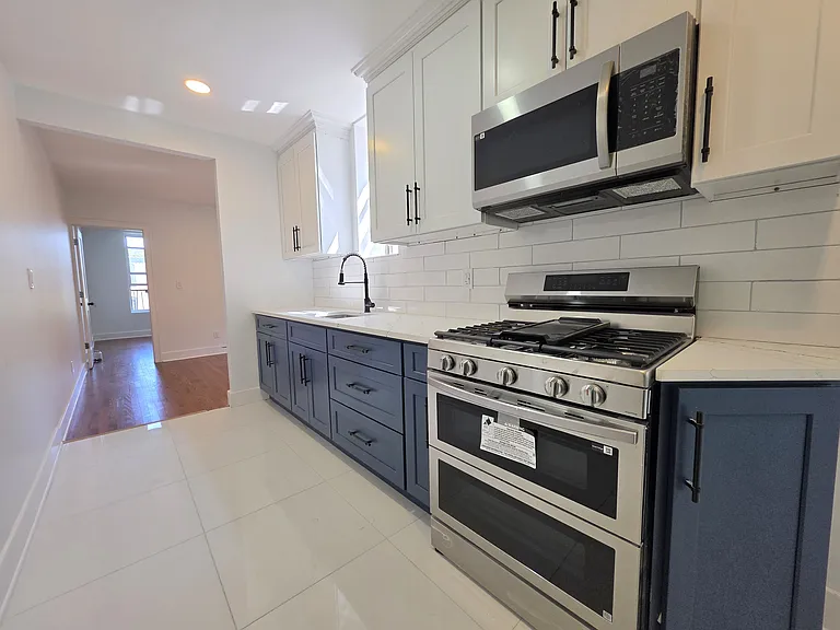 315 Chauncey St #3R — Photo 2