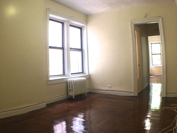 5th image of 531 W 211th St APT 32B