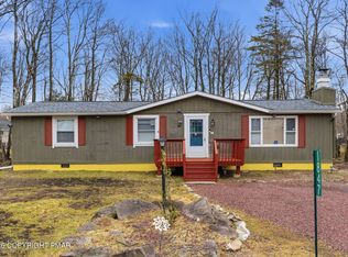 1847 Shady Side Dr, Tobyhanna, PA 18466