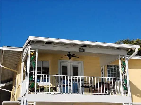 554 Golden Gate Point #5, Sarasota, FL 34236