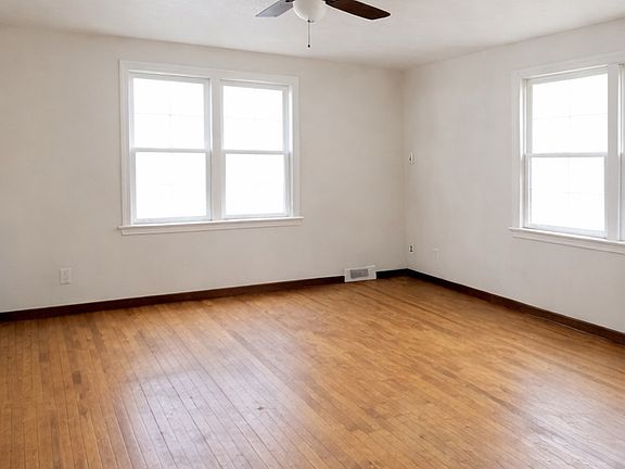 3rd image of 1510 Simona Dr Floor 2