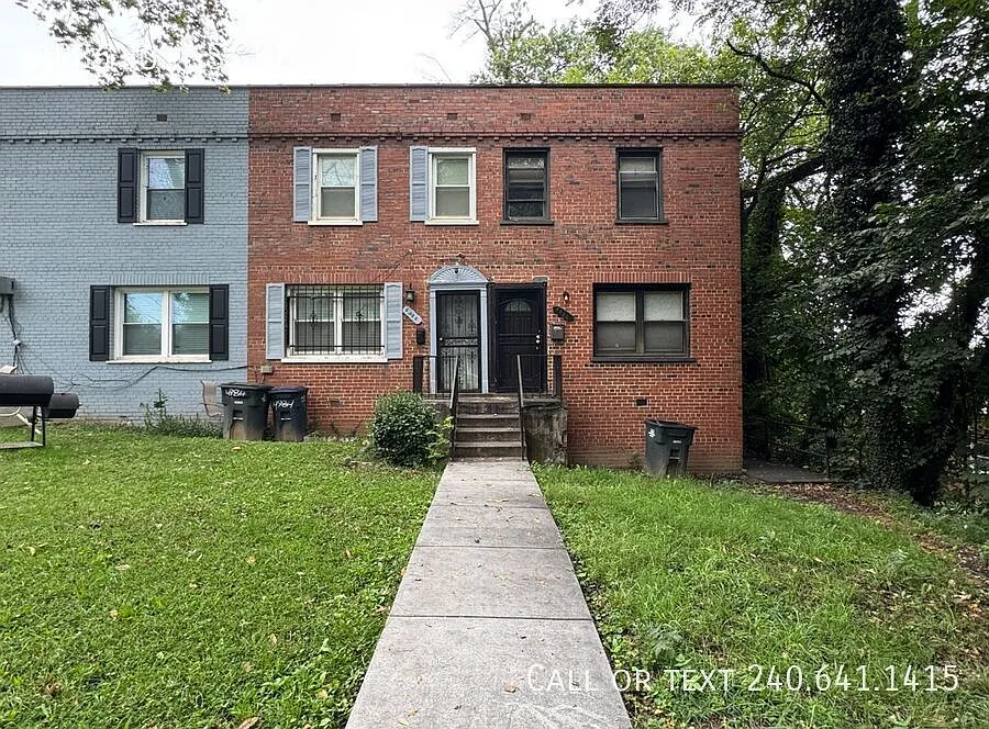 4986 Just St NE photo 1