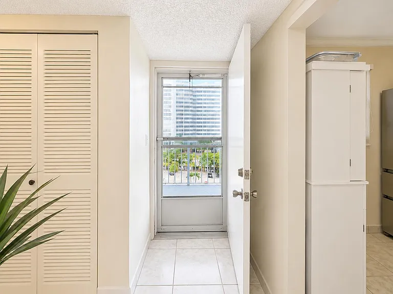 1391 S Ocean Blvd #807 — Photo 19