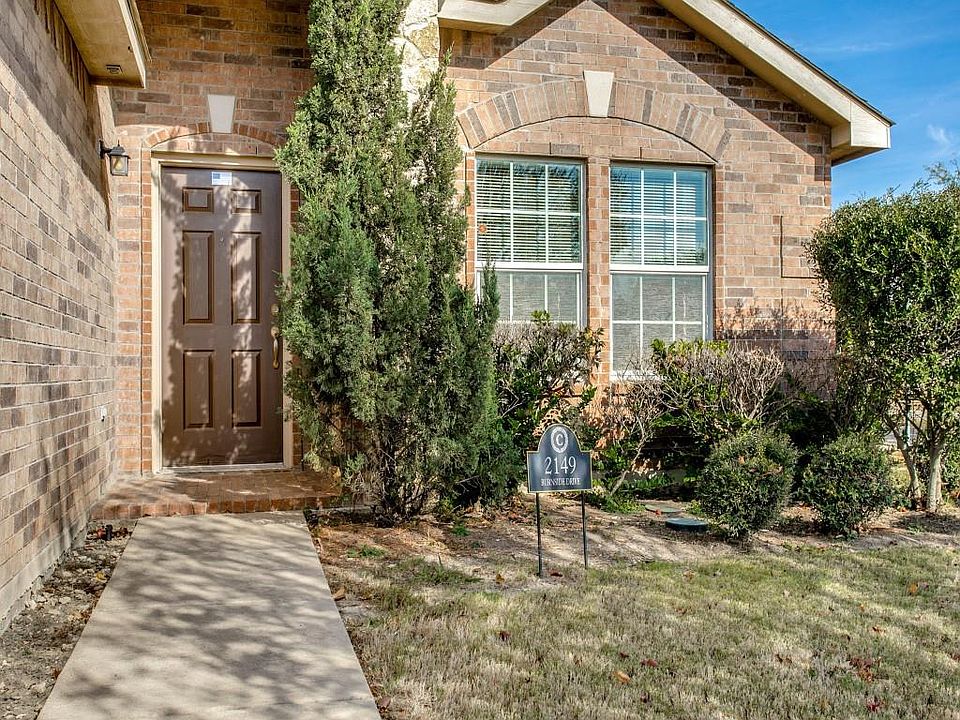 1st image of 2149 Burnside Dr