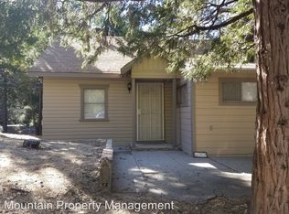 653 Knoll Dr, Crestline, CA 92325