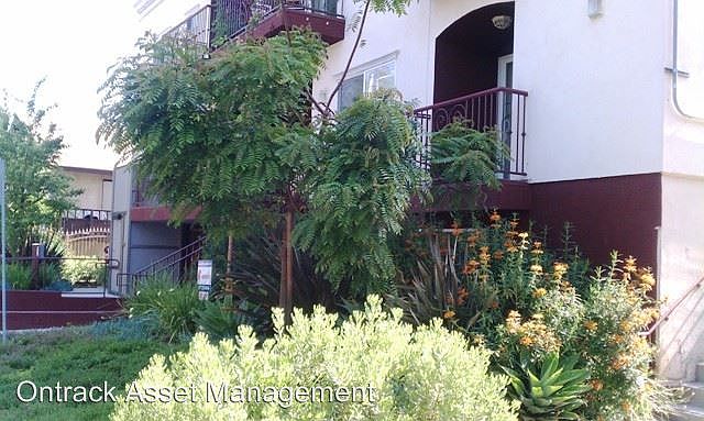 2nd image of 6646 Sylmar Ave APT 1