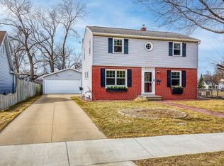 951 Grove St, Neenah, WI 54956