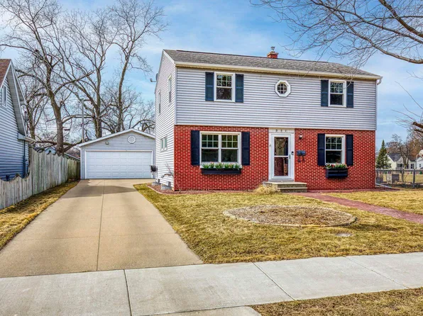 951 Grove St, Neenah, WI 54956