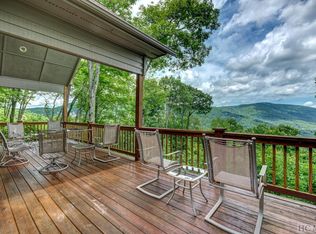 113 Flyaway Cir, Cashiers, NC 28774