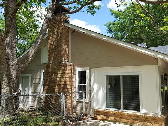 4th image of 621 Oak Knoll St
