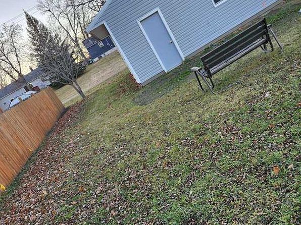 203 7th Ave S, Clear Lake, SD 57226