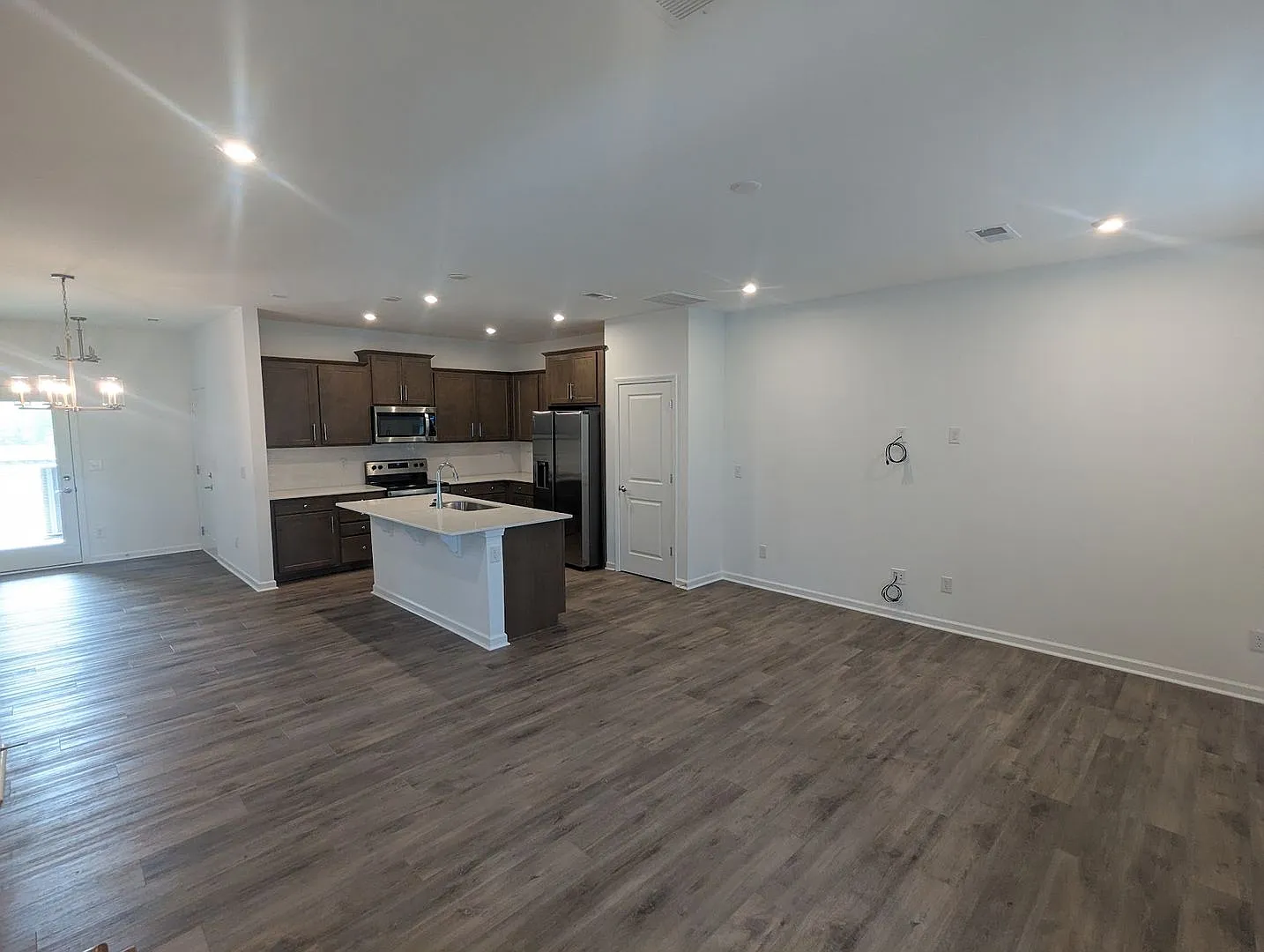 Brand New 3 Bedroom Townhome in Charlotte Convenient to I-485 and I-77 — Photo 3