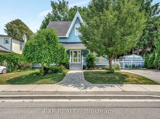 18 Queen St, Prince Edward County, ON K0K 2T0