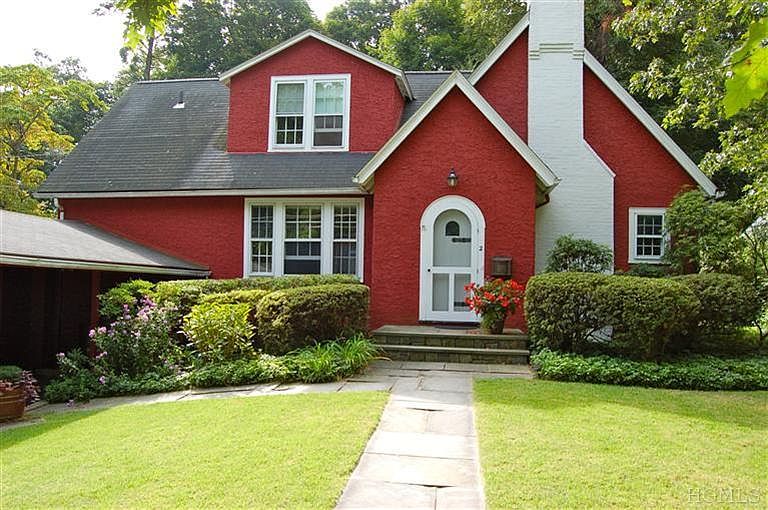 1st image of 2 Cedar Ln