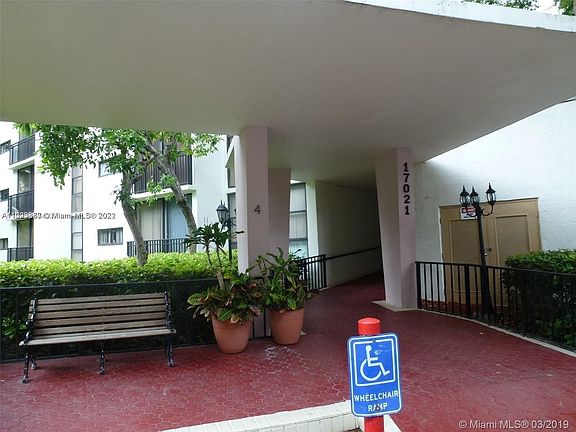 3rd image of 17021 N Bay Rd APT 1026