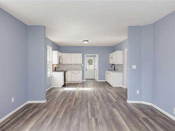 4th image of 2328 S 15th St