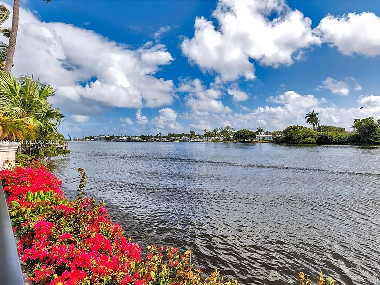 2220 Tuscany Way #2220 — Photo 38