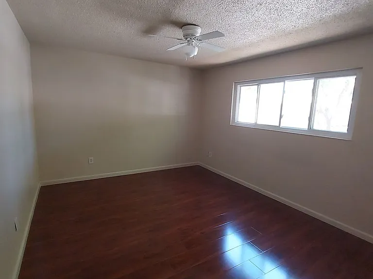 8883 Salmon Falls Dr #E — Photo 11