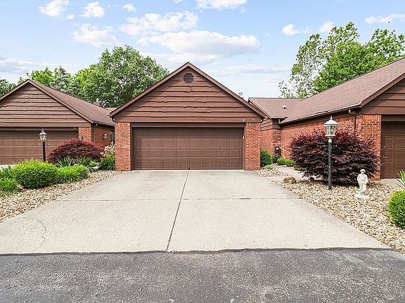 3rd image of 43 Sycamore Dr