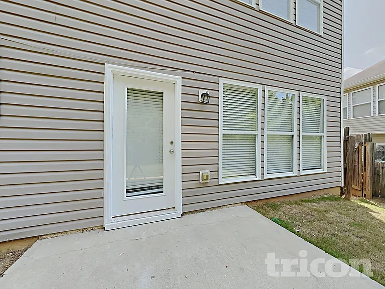 104 Lantana Trce — Photo 16