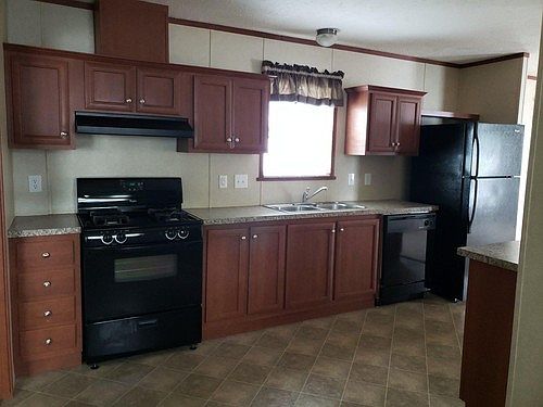 2nd image of 843 McIntosh Ln