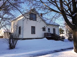412 E Arnold St, Marshfield, WI 54449