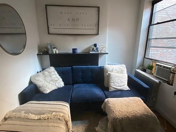 5th image of 246 W 18th St #5A