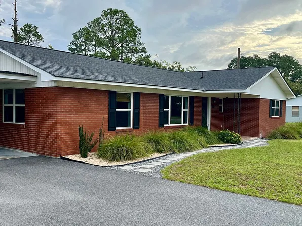 140 Morris Dr, Alma, GA 31510