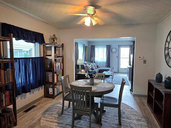 3rd image of 1031 Morton Avenue