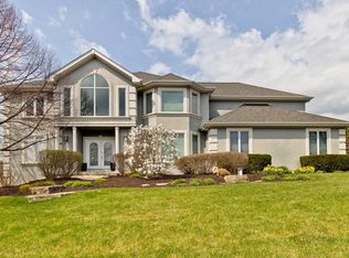 7 Regan Ln, Hawthorn Woods, IL 60047