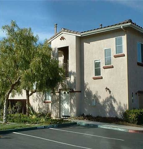 1st image of 10675 Wexford St Unit 7