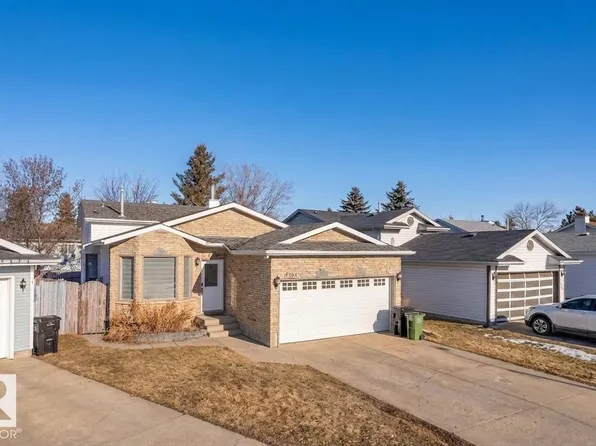 2536 35th St NW, Edmonton, AB T6L 4G3