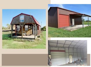 103 Dog Fish Dr, Palacios, TX 77465