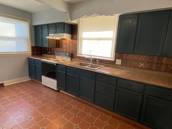 4th image of 239 S Hayford Ave