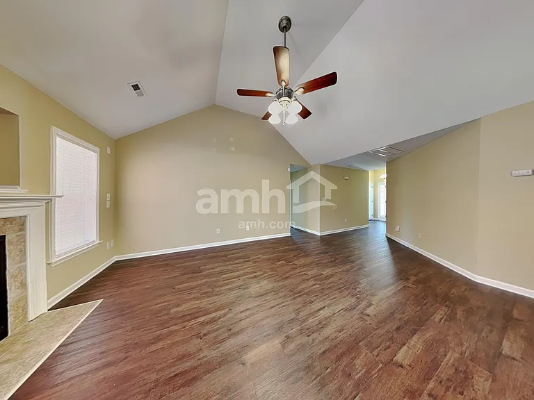 2430 Joshua Ln — Photo 6