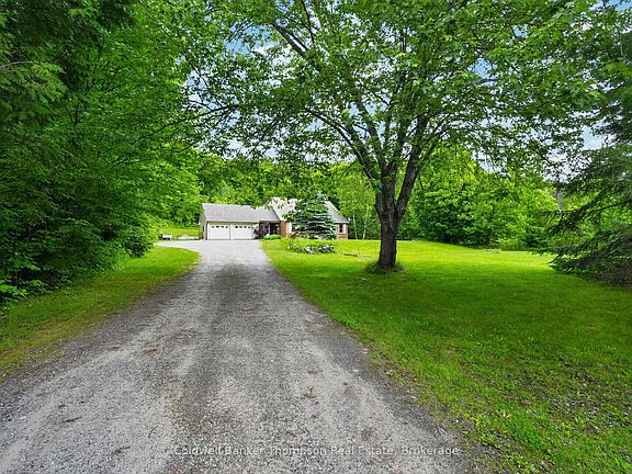 2nd image of 1864 Brunel Rd