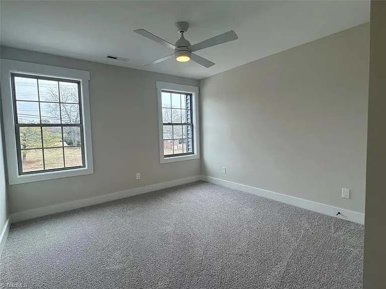 264 Lewisville Clemmons Rd — Photo 3