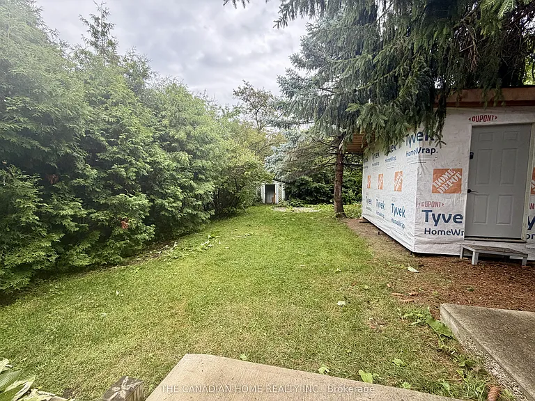 71 English St — Photo 48