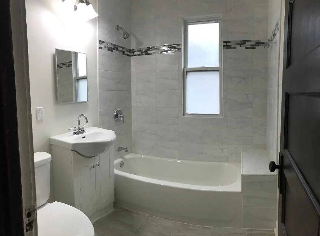 2 bed, 1200 sqft, $1,100 — Photo 1